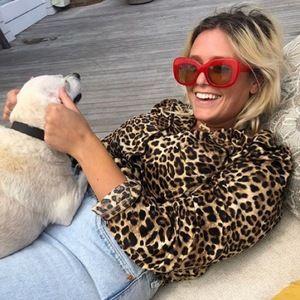 Meet your Posher, Caitlin